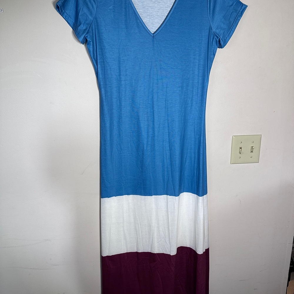 V-Neck Colorblock Maxi Dress in Blue, White & Purple
